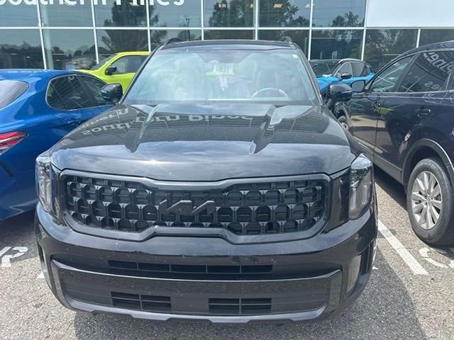 Used 2025 Black Kia EX X-Line image 14