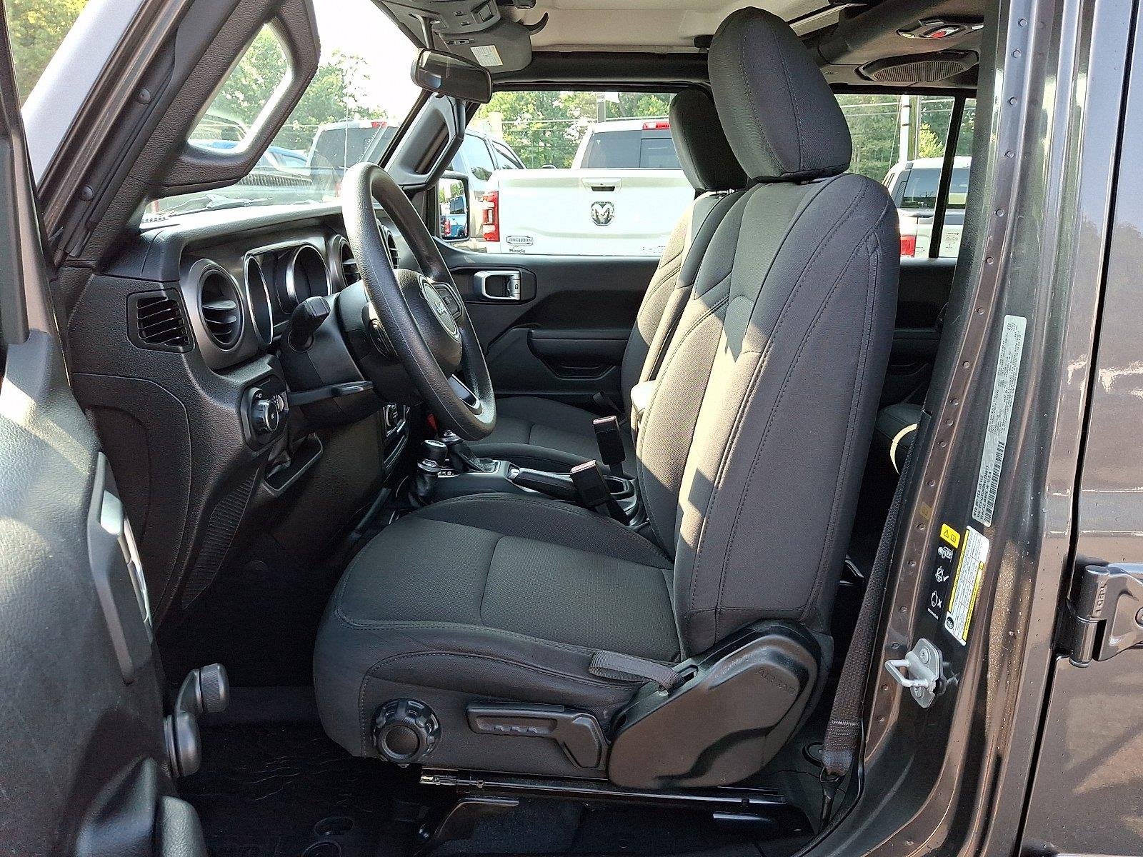 Used 2022 Granite Crystal Metallic Clearcoat Jeep Unlimited Sport image 13