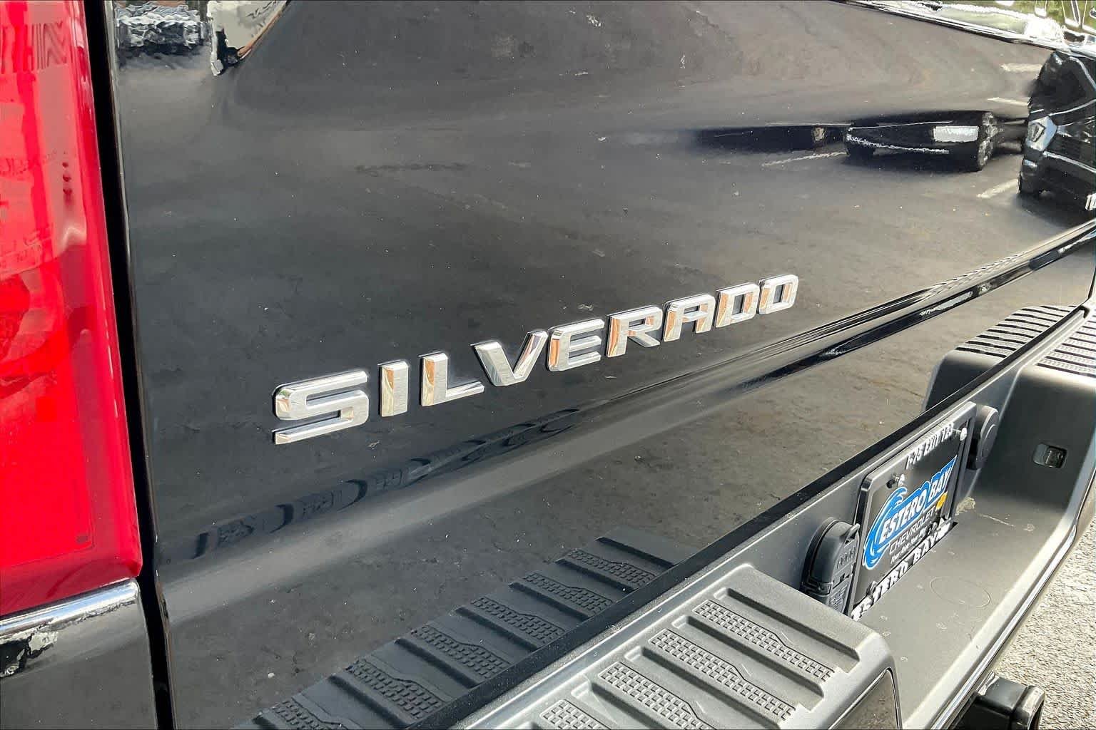 2023 Chevrolet Silverado 1500 Custom - Photo 9
