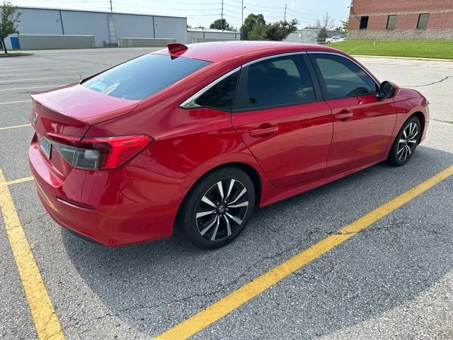 Used 2022 Red Honda EX image 4