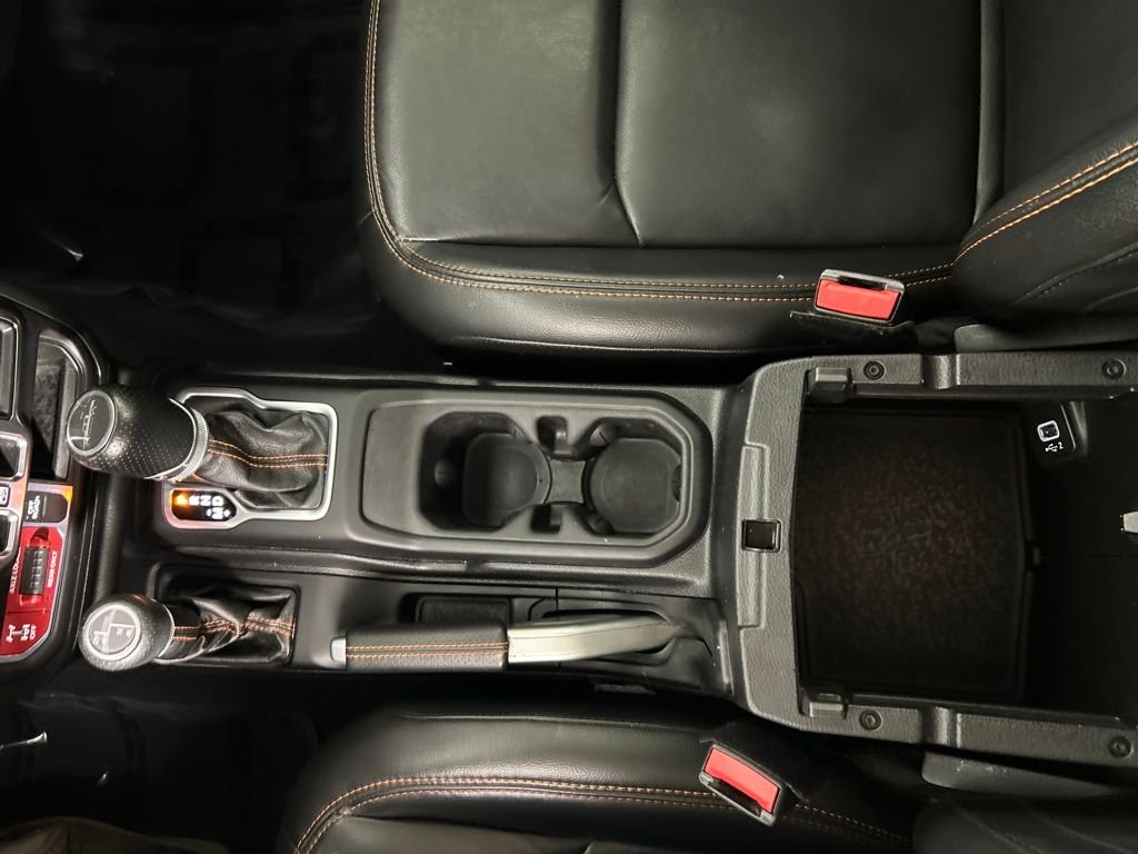 Used 2021 Gray Jeep Mojave image 16