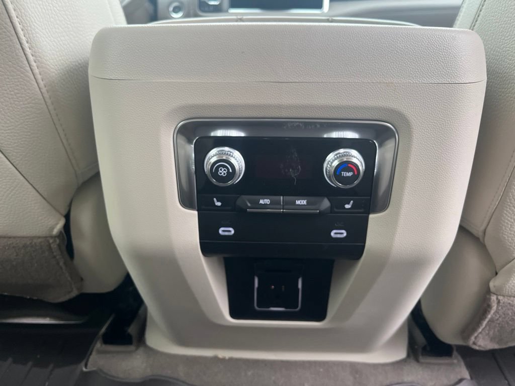 2021 GMC Yukon XL Denali - Photo 17
