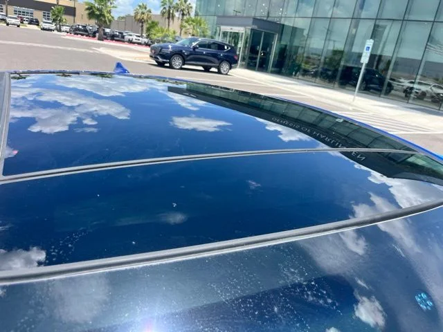 Used 2022 Blue Genesis 3.3T image 9