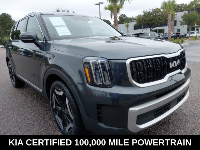 Used 2024 Gray Kia EX image 3