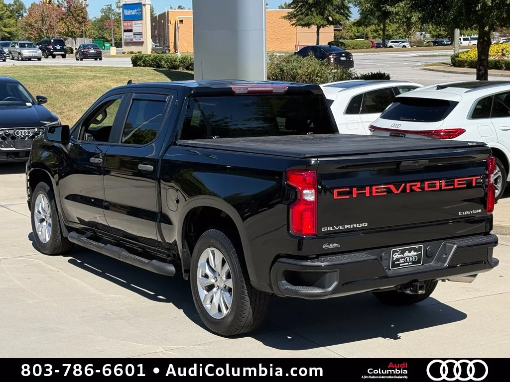 Used 2021 Black Chevrolet Custom image 11
