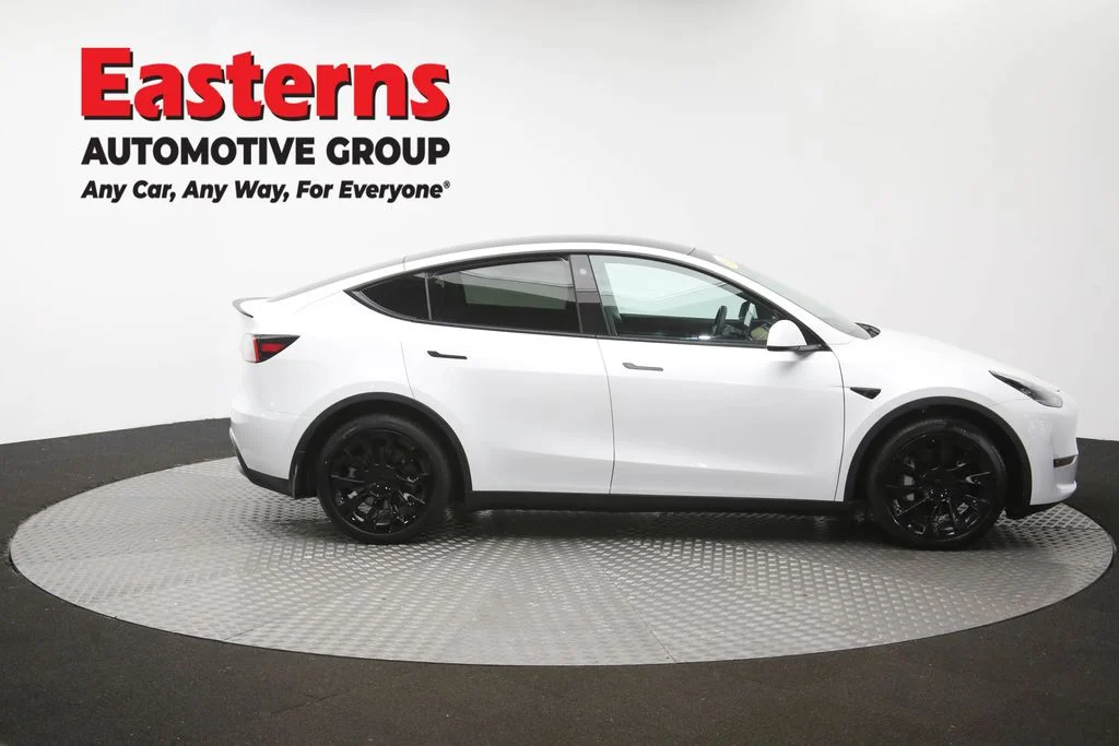 Used 2021 White Tesla Long Range image 41