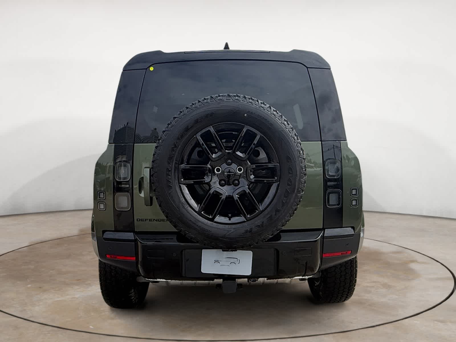 New 2026 green Land Rover S image 4