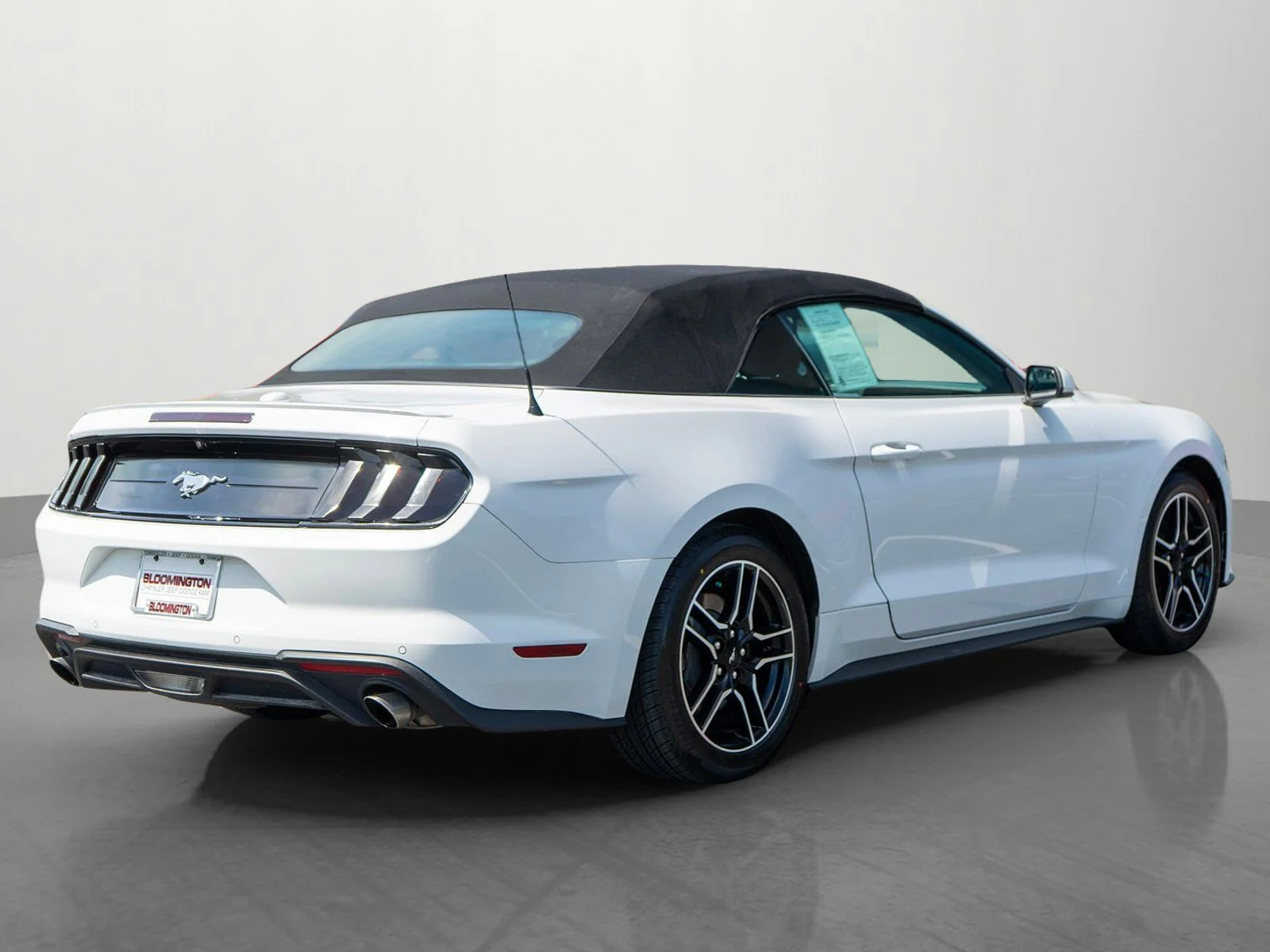 Used 2022 Oxford White Ford EcoBoost Premium image 7