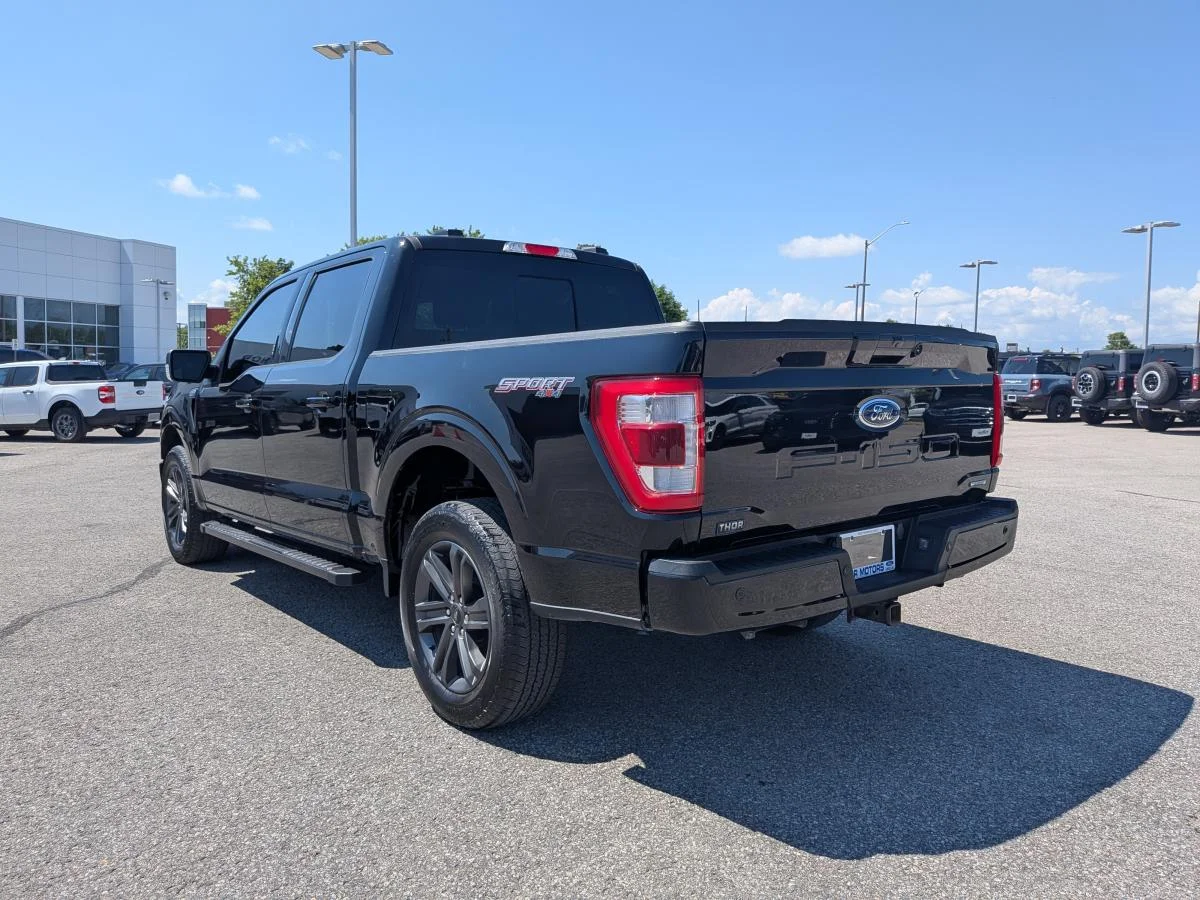 Used 2023 Black Ford Lariat image 9
