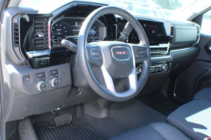 2023 GMC Sierra 1500 Elevation - Photo 10
