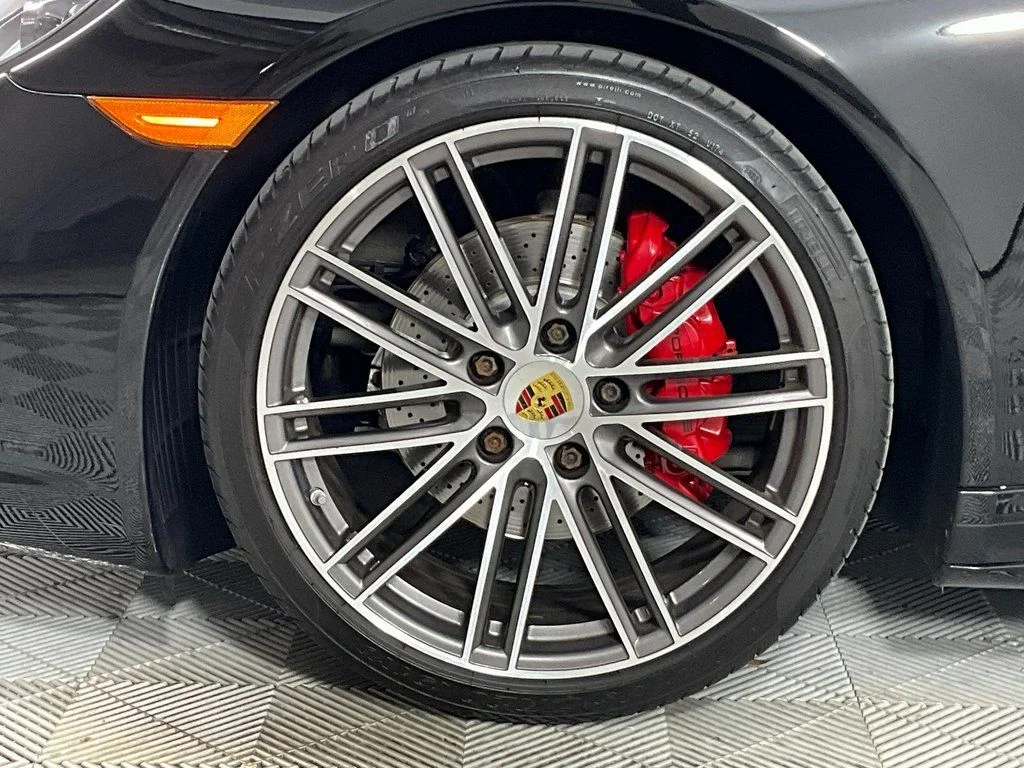 Used 2019 Black Porsche Targa 4 image 25