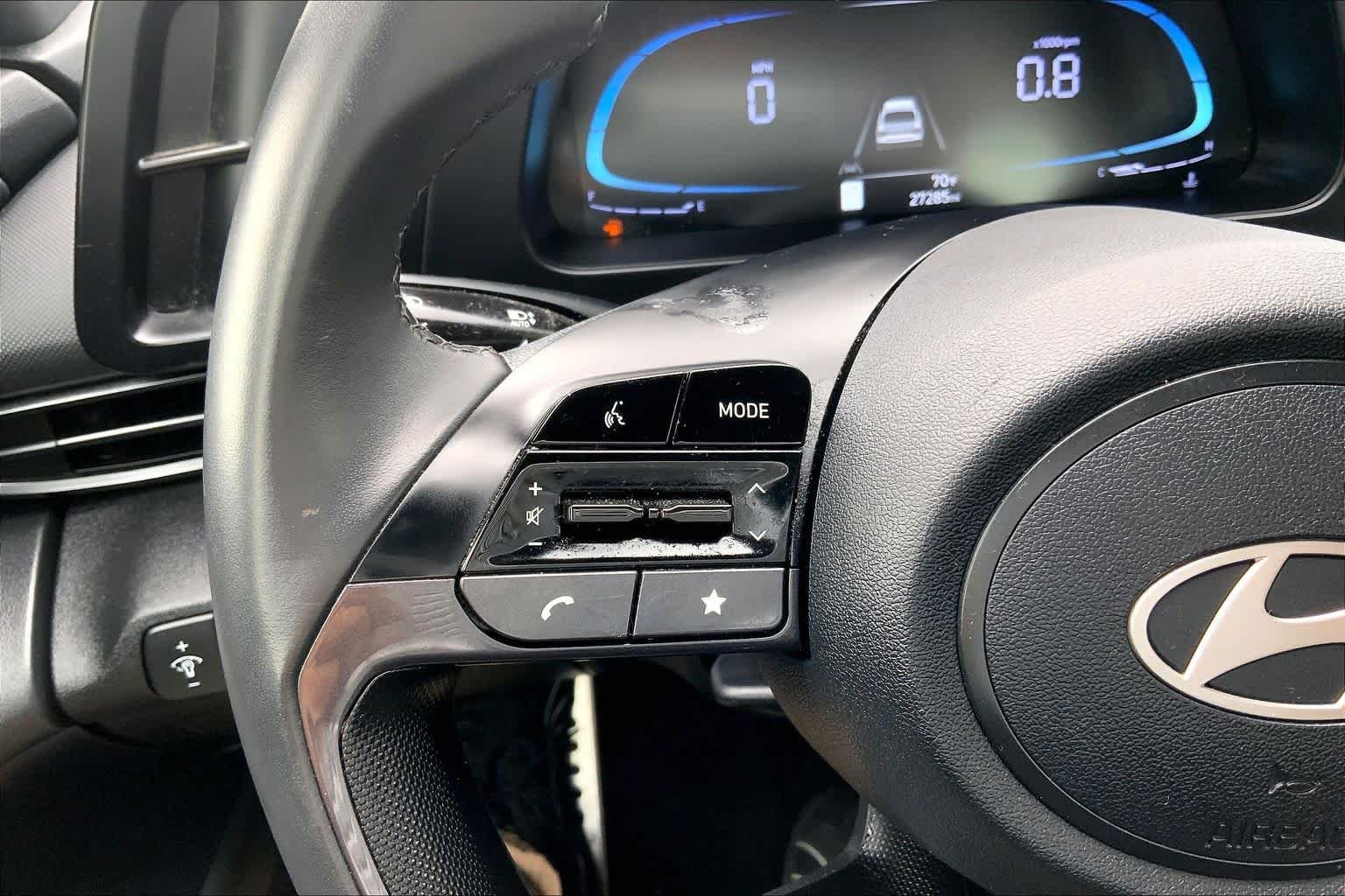 2025 Hyundai Elantra SEL - Photo 24