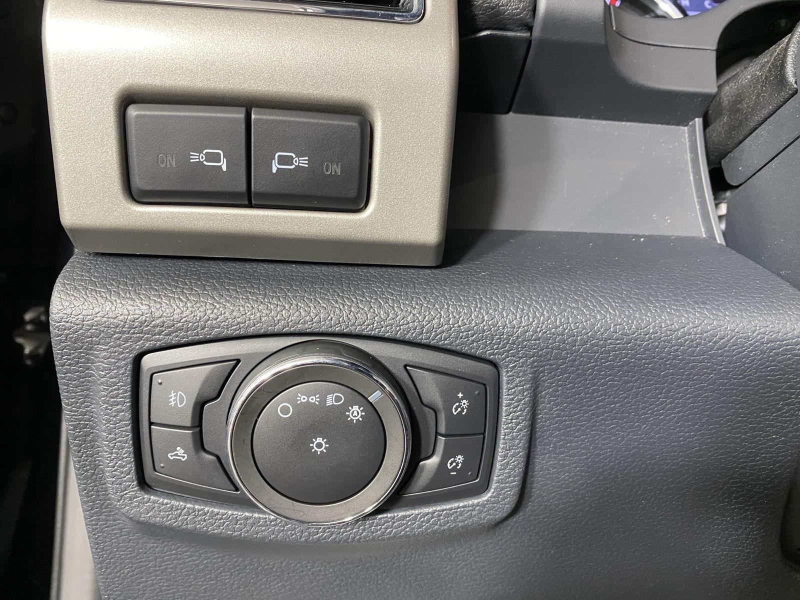 Used 2022 Agate Black Ford Lariat image 19