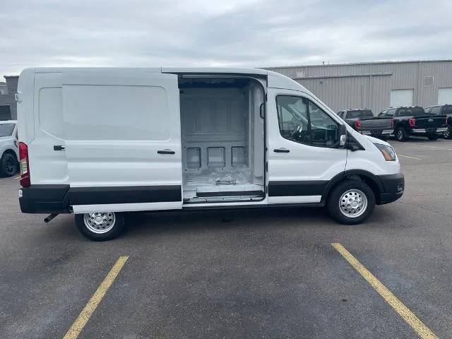 New 2026 Oxford White Ford Cargo Van image 32