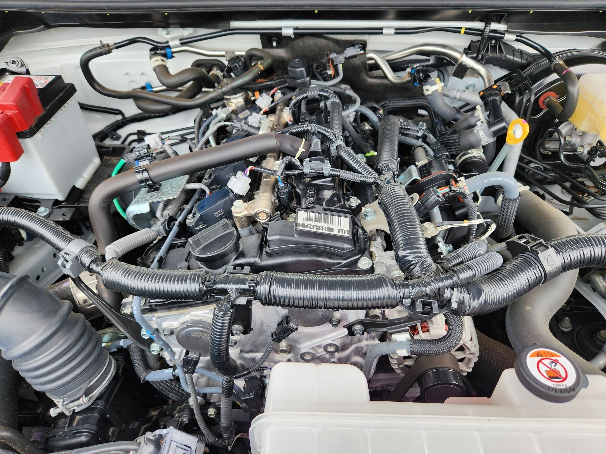 Used 2025 Ice Cap Toyota SR5 image 38