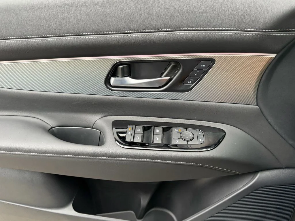 New 2026 Gun Metallic Nissan SL image 16