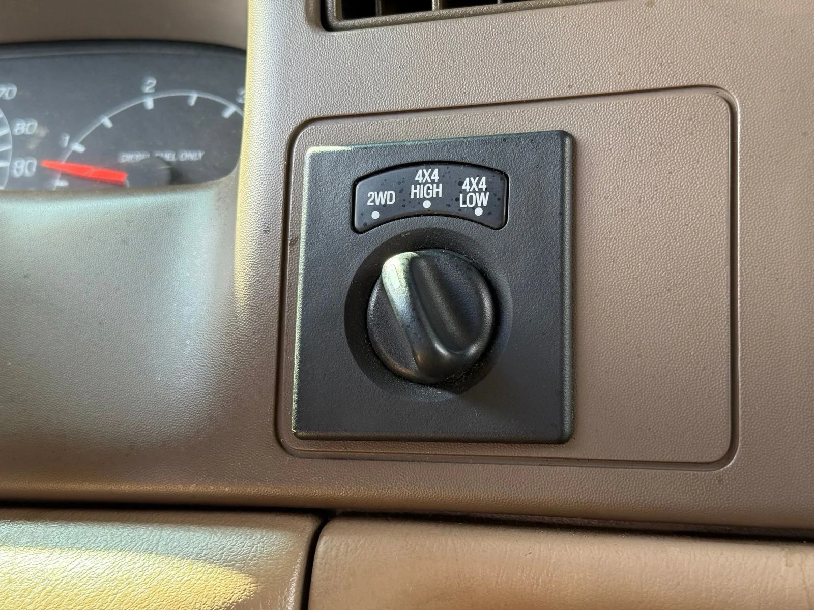 Used 1999 Green Ford  image 22