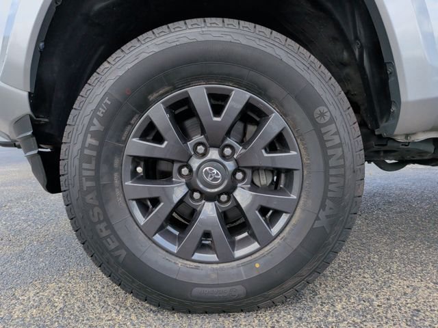 Certified Used 2022 Silver Toyota SR5 image 10