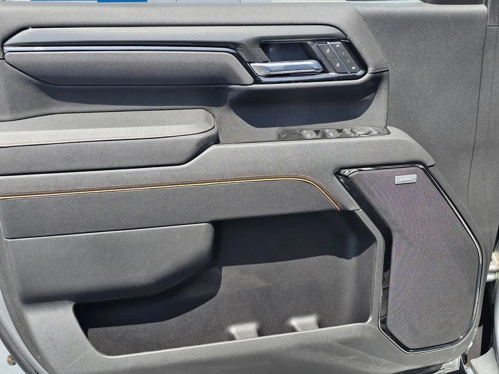 Used 2026 Sterling Metallic GMC AT4 image 15