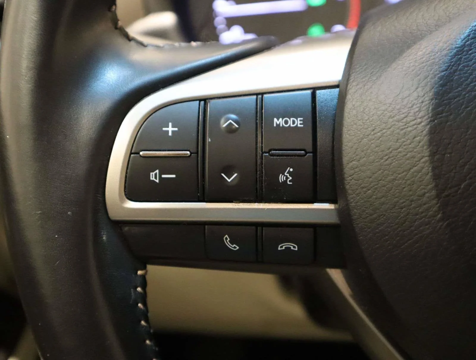 Used 2020 Silver Lexus GX 460 Premium image 25