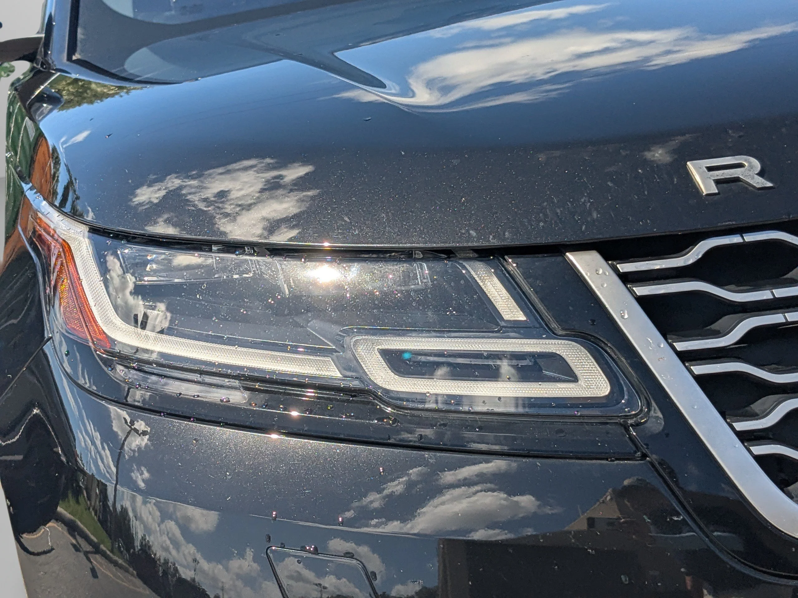 Used 2019 Silver Land Rover S image 22