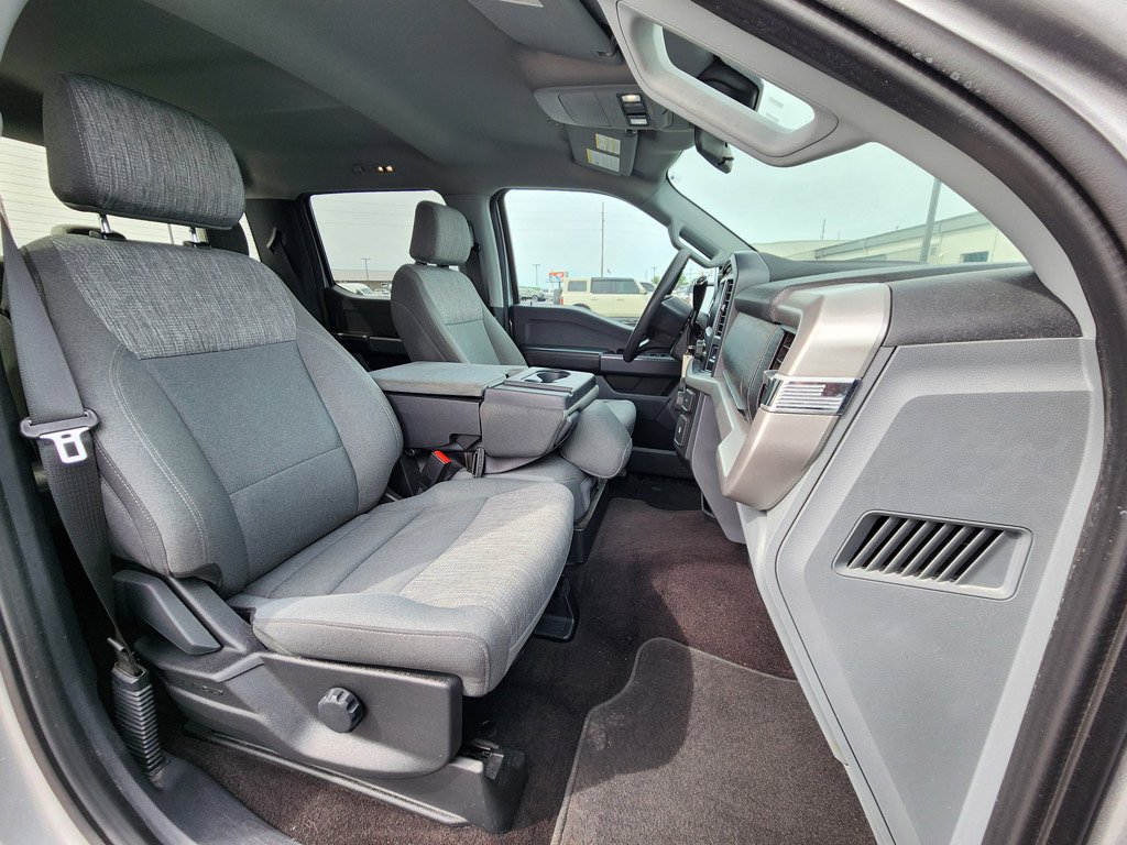Used 2022 Iconic Silver Metallic Ford XLT image 13