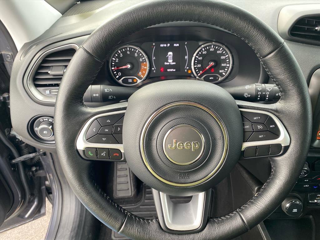 Certified Used 2023 Graphite Gray Jeep Latitude image 10