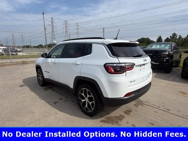 Used 2024 Bright White Clearcoat Jeep Latitude image 4