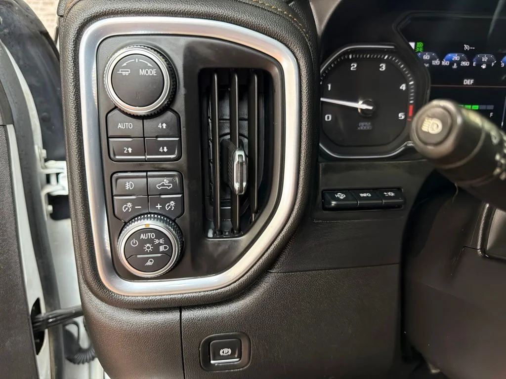 Used 2021 Summit White GMC AT4 image 24