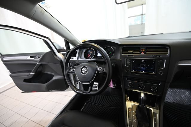 Used 2017 Silver Volkswagen TSI S image 24