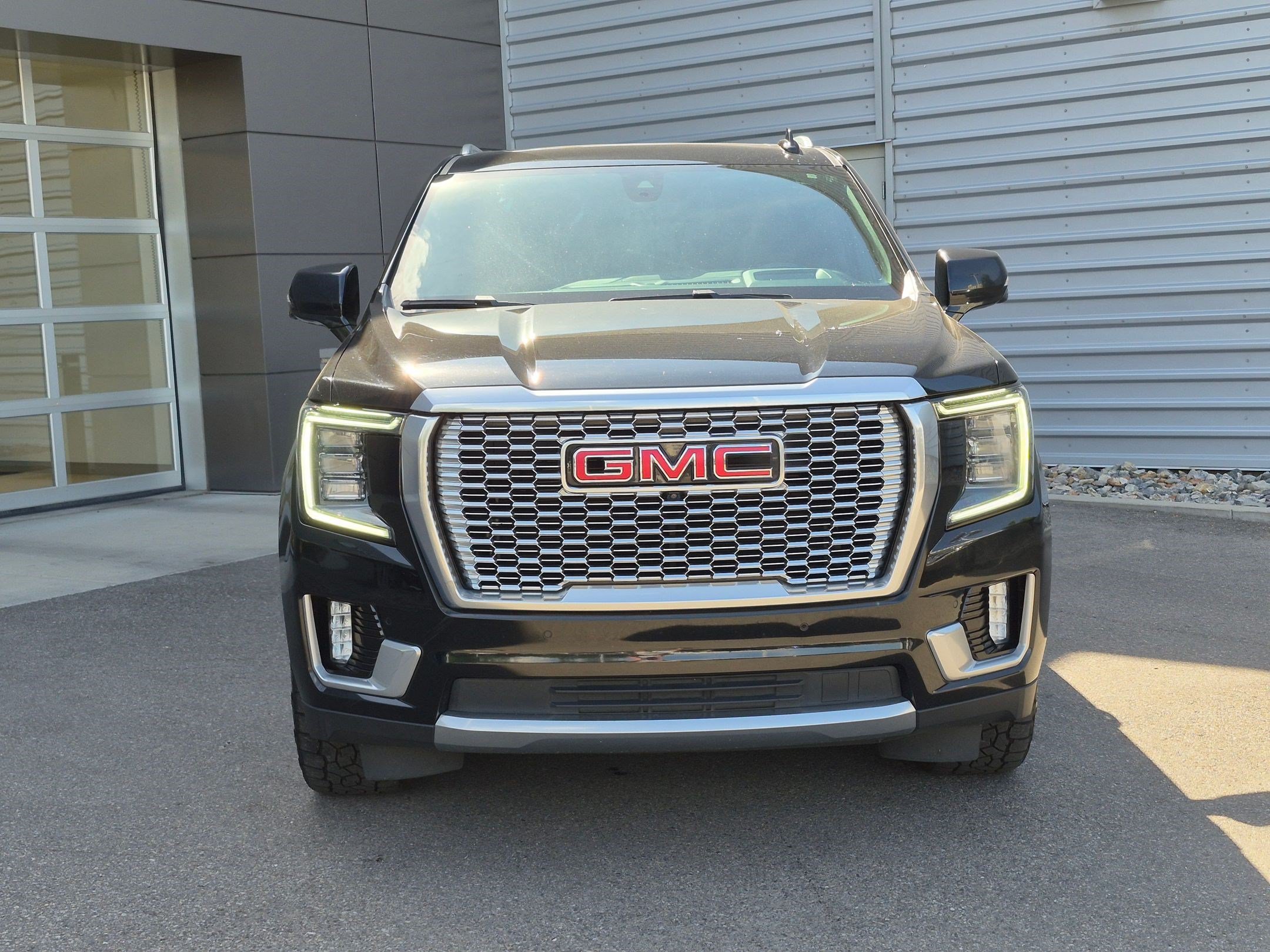 Used 2021 . GMC Denali image 9