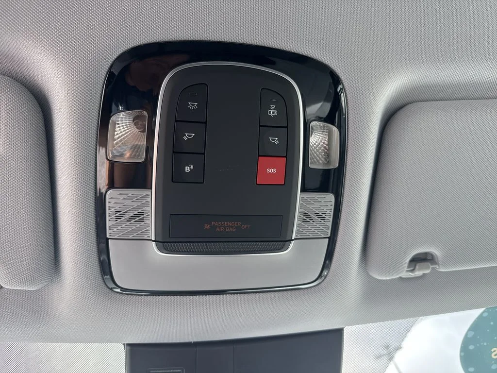 Used 2023 Typhoon Silver Hyundai SE image 27