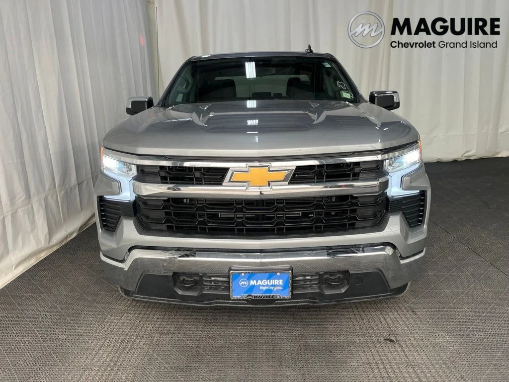 New 2026 Gray Chevrolet LT image 29
