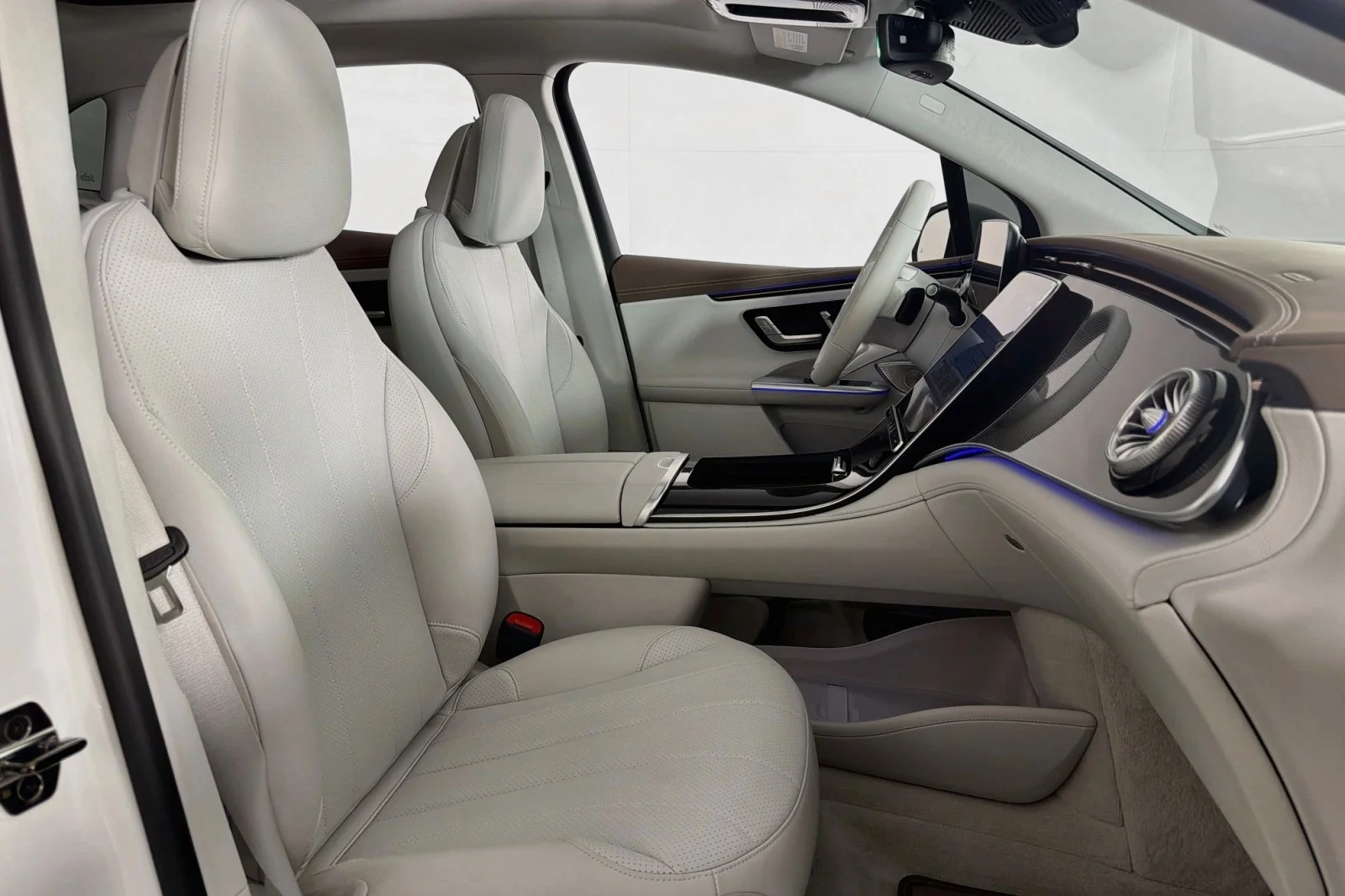Certified Used 2025 Polar White Mercedes-Benz 350+ image 8