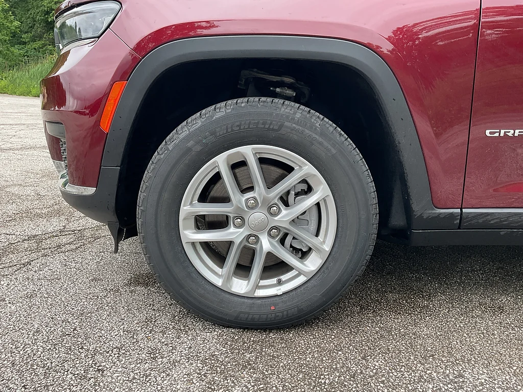 New 2026 Velvet Red Pearlcoat Jeep Altitude 4x4 image 16