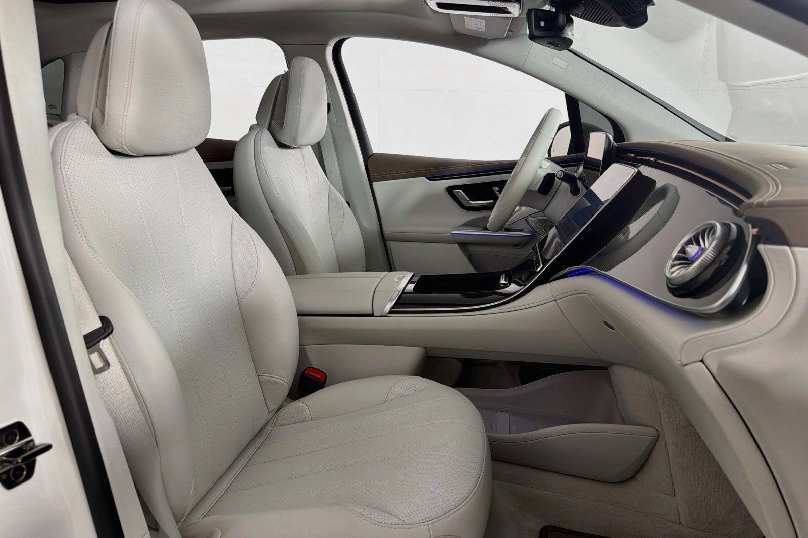 Certified Used 2025 Polar White Mercedes-Benz EQE 350+ image 8