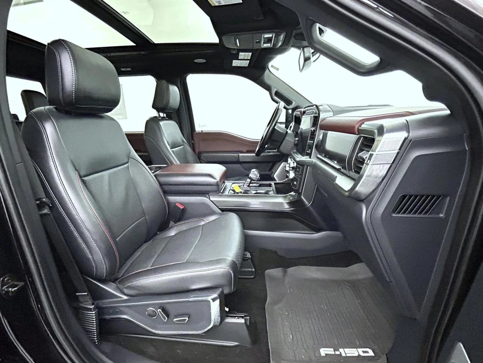 Used 2022 Black Ford Lariat image 15