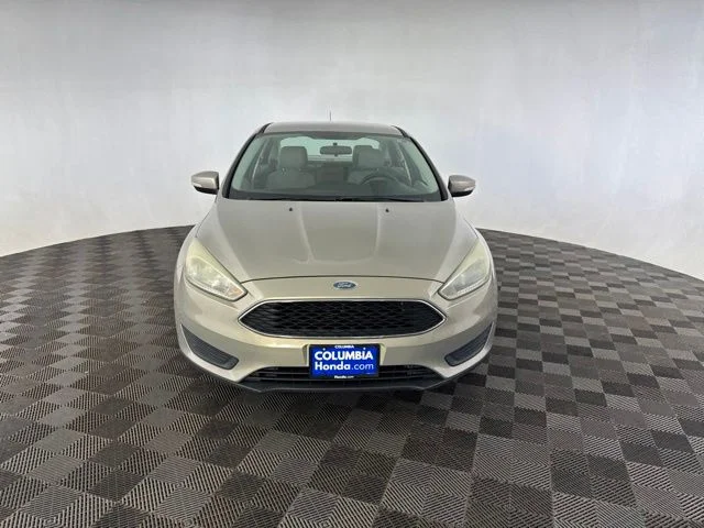 Used 2016  Ford SE image 2