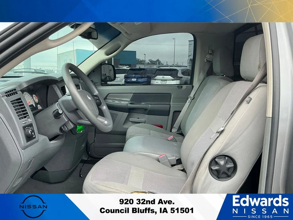 Used 2007 Gray Dodge SLT image 14