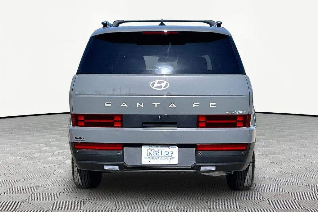 Used 2026 Hampton Gray Hyundai SEL image 4