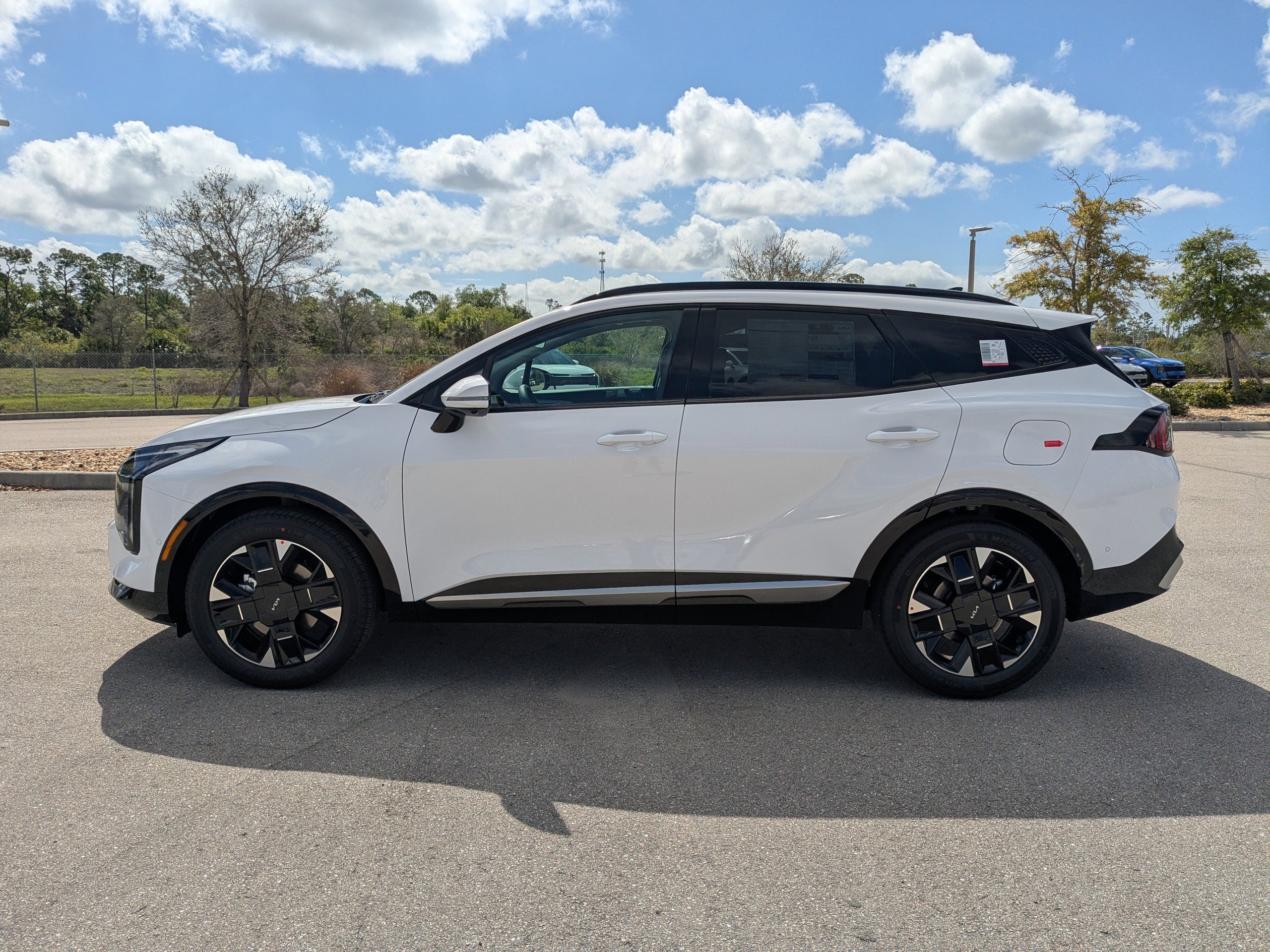 New 2026 Glacial White Pearl Kia SX Prestige image 8