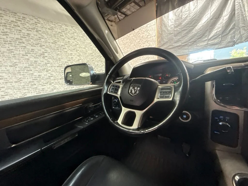 Used 2017 Brilliant Black Crystal Pearlcoat Ram Laramie image 17