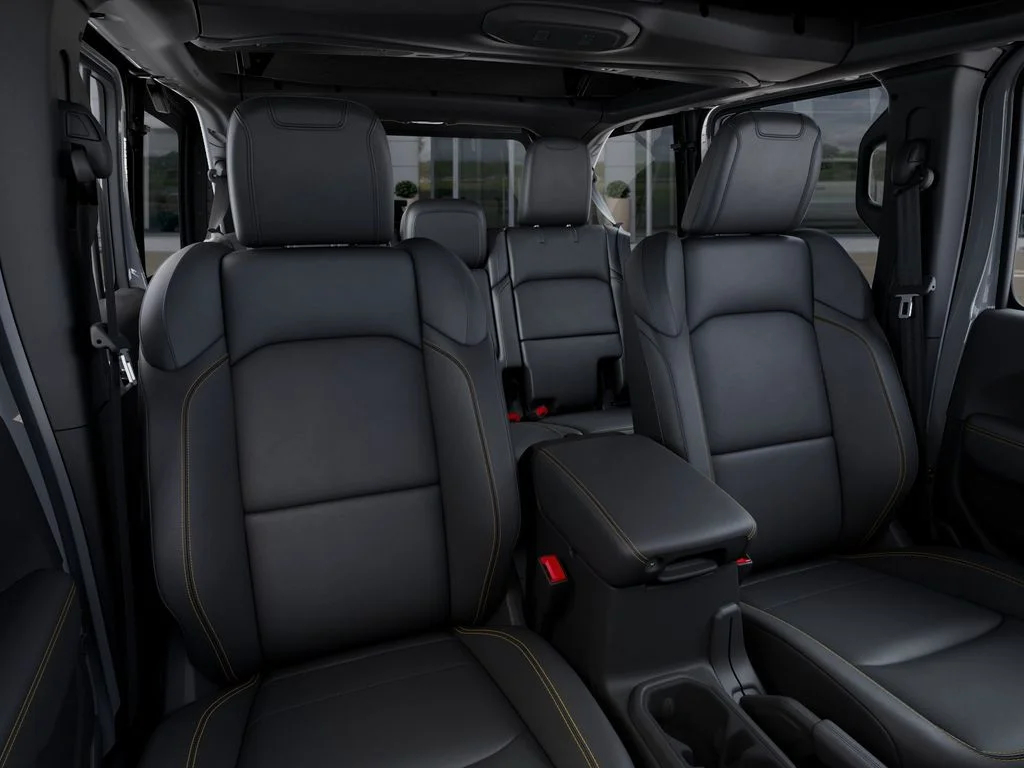 New 2026 Bright White Clear-Coat Exterior Paint Jeep Sahara image 17