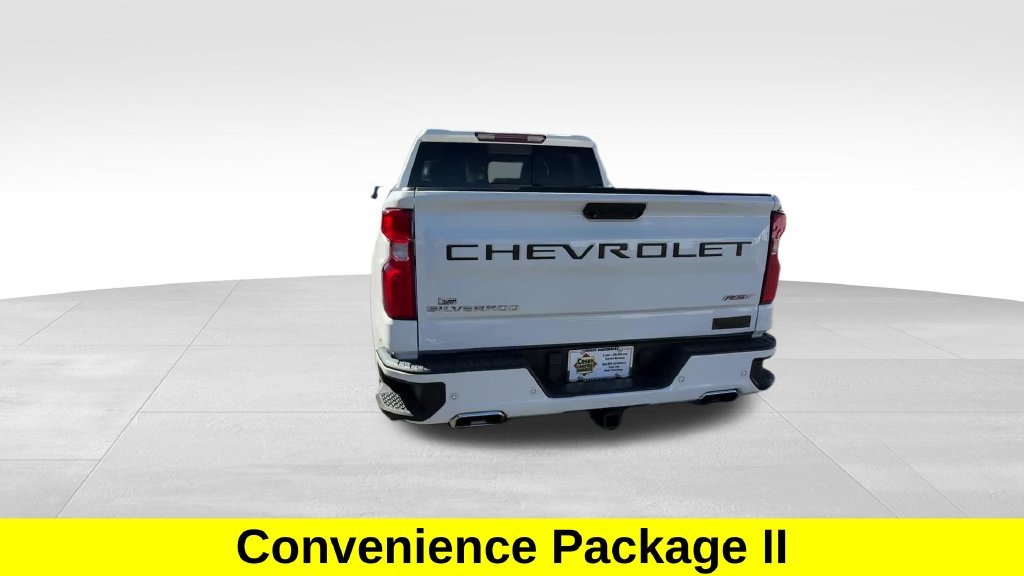 Used 2022 White Chevrolet RST image 5