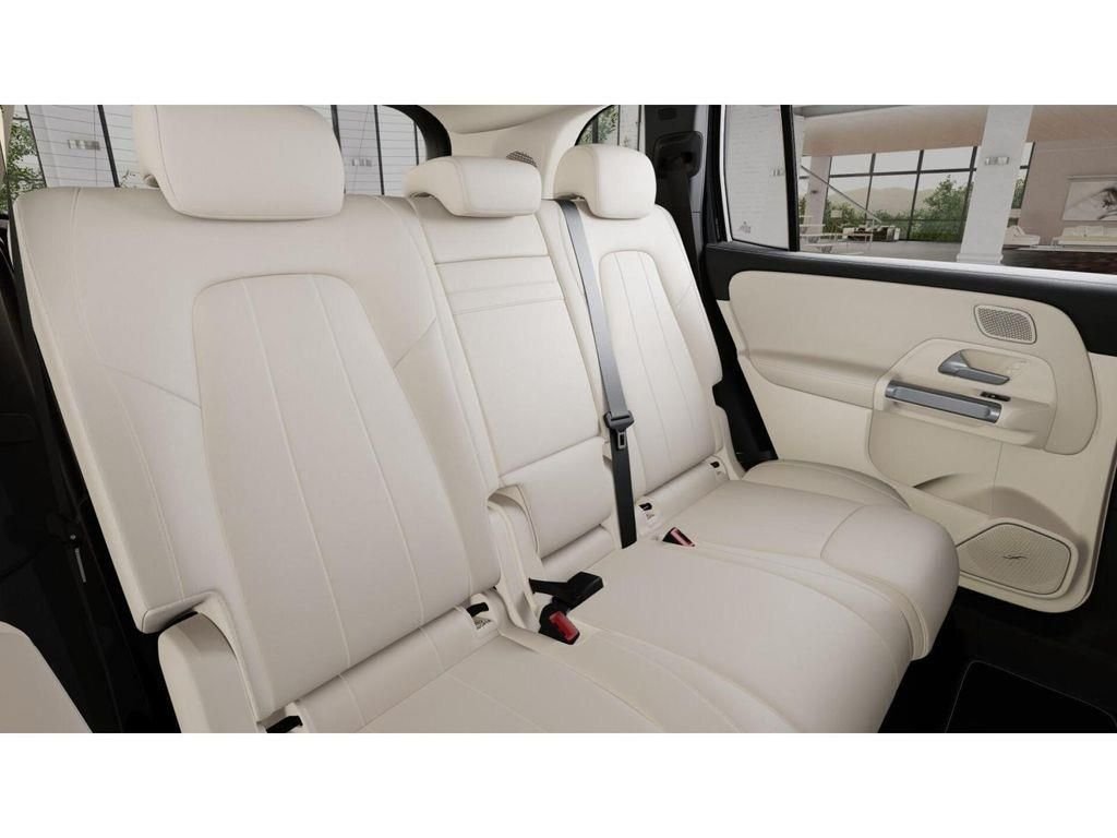 New 2026 Night Black Mercedes-Benz GLB 250 image 5