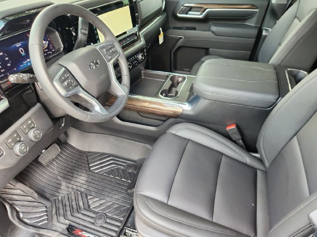 New 2026 Sterling Gray Metallic Chevrolet LT image 4