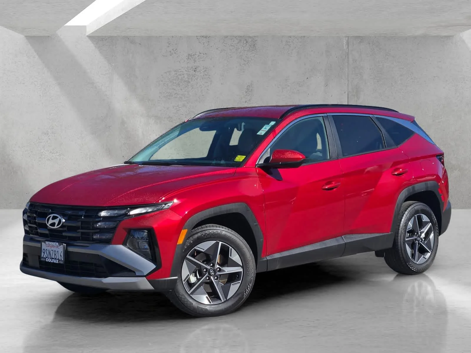 Used 2025  Hyundai SEL image 8