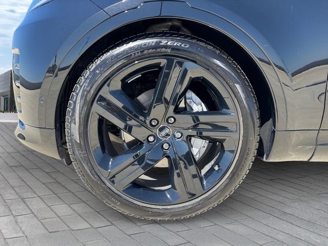 Certified Used 2025 Black Land Rover Dynamic SE image 9