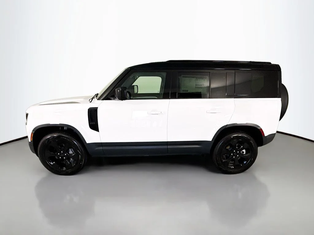 New 2026 Fuji White Land Rover S image 2
