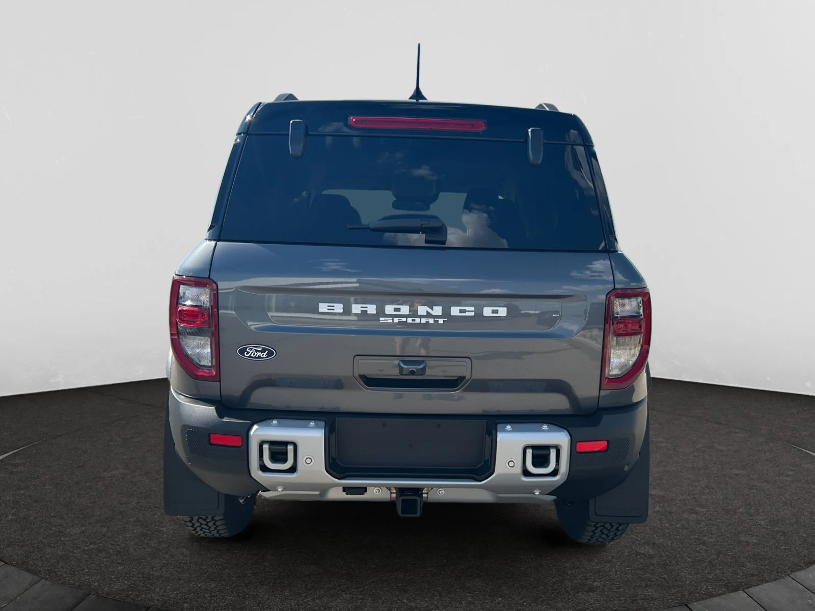 New 2026 Carbonized Grey Metallic Ford Outer Banks image 4